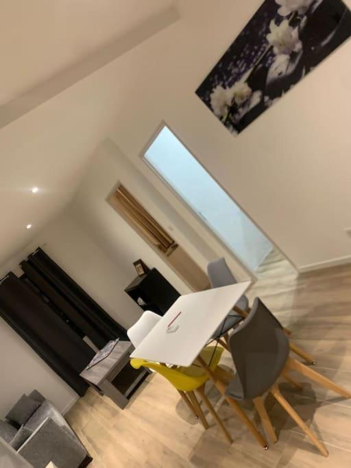 Appartement Le 2 Ter à Puyloubier Extérieur photo